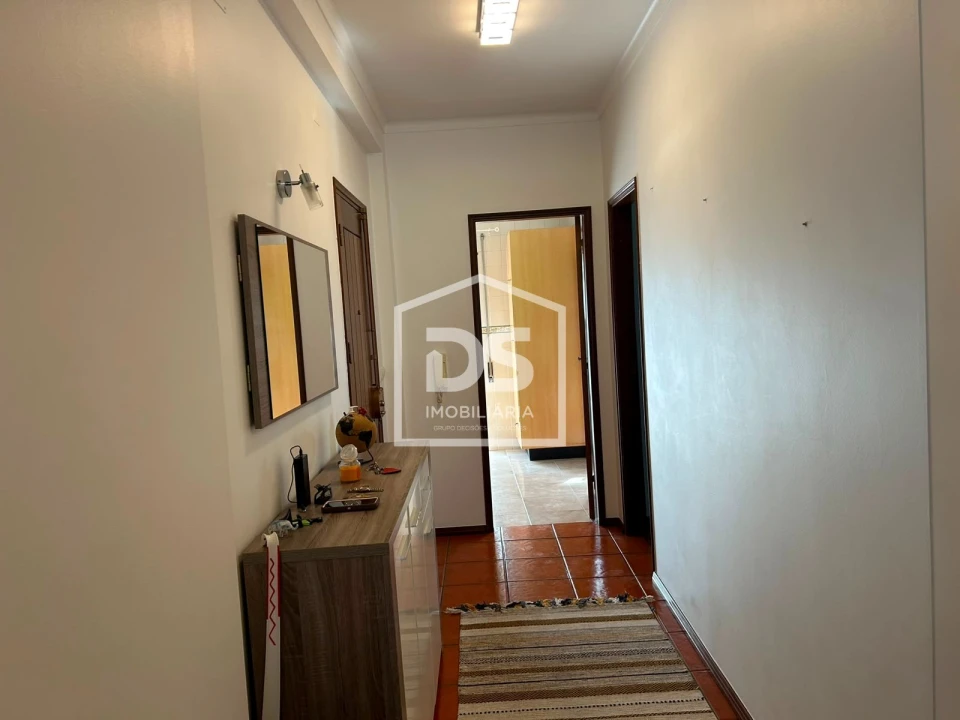 Apartamento T2 para Venda em Alcobaça e Vestiaria Foto 24