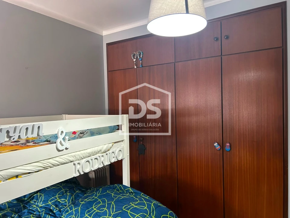 Apartamento T2 para Venda em Alcobaça e Vestiaria Foto 17