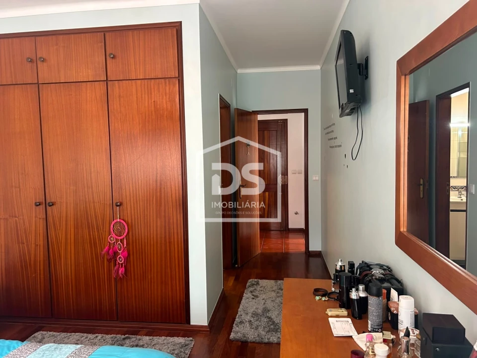 Apartamento T2 para Venda em Alcobaça e Vestiaria Foto 26