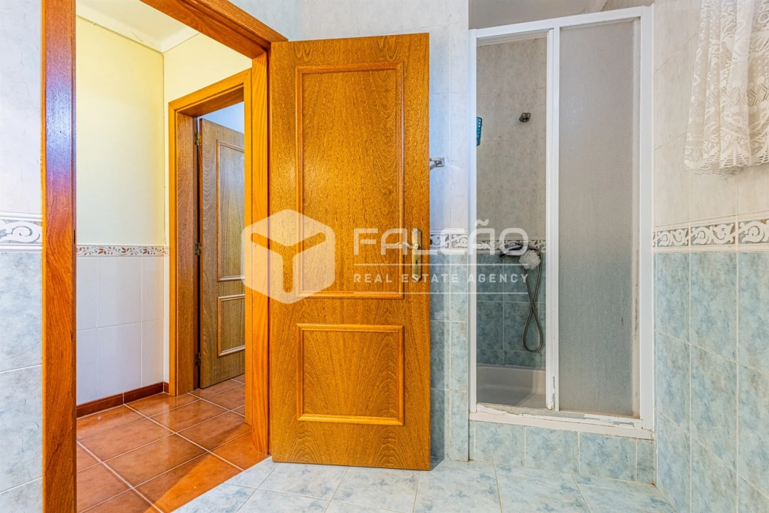 Moradia T4 para Venda em Marvila, Ribeira Santarém, São Salvador, São Nicolau Foto 48
