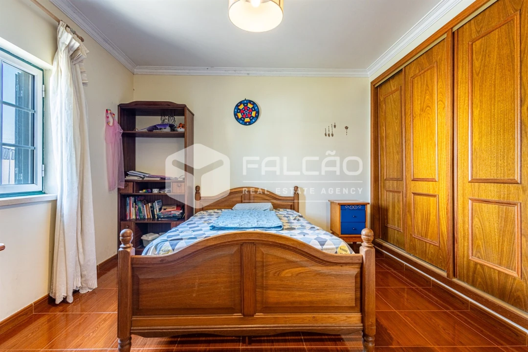 Moradia T4 para Venda em Marvila, Ribeira Santarém, São Salvador, São Nicolau Foto 4