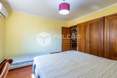 Moradia T4 para Venda em Marvila, Ribeira Santarém, São Salvador, São Nicolau