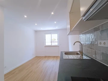Apartamento T2 para Venda em Odivelas