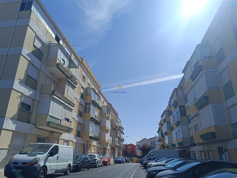 Apartamento T2 para Venda em Odivelas Foto 21