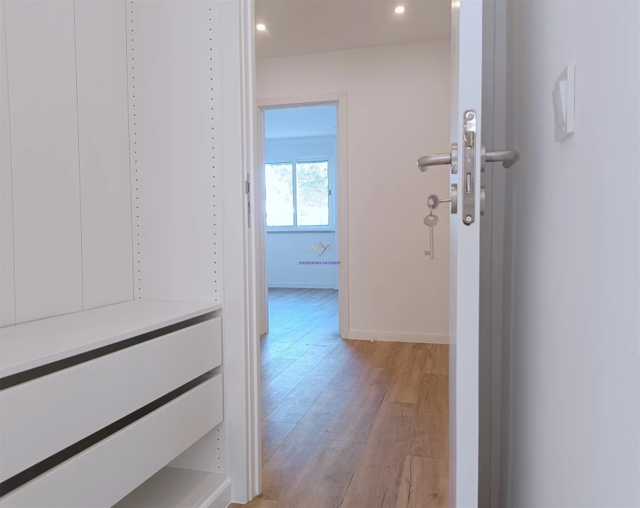 Apartamento T2 para Venda em Odivelas Foto 15