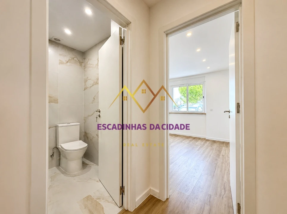 Apartamento T2 para Venda em Odivelas Foto 9