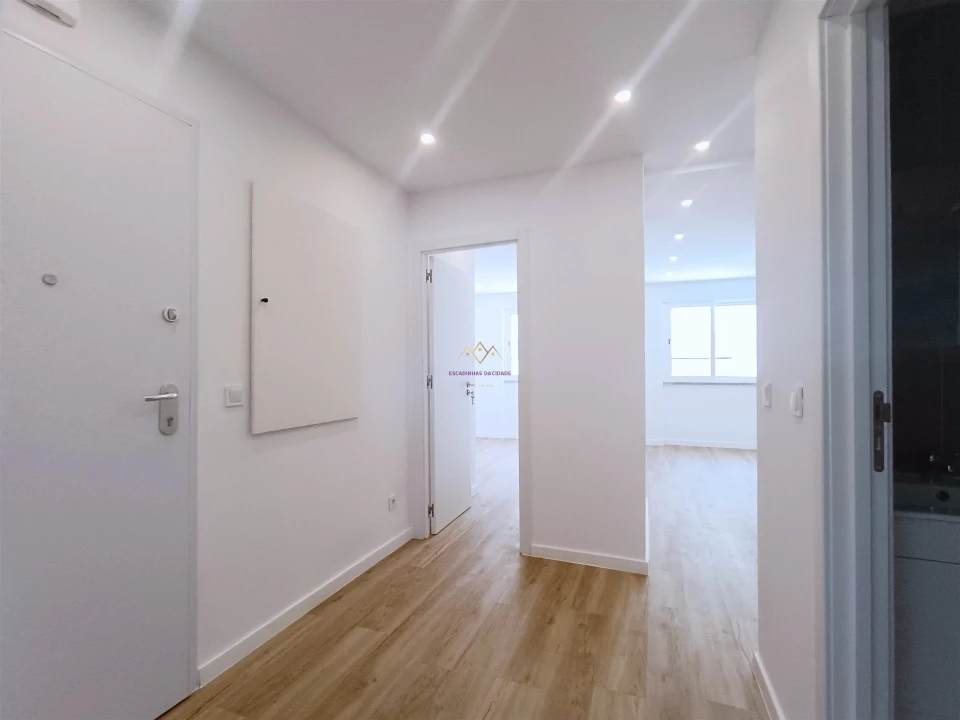 Apartamento T2 para Venda em Odivelas Foto 20