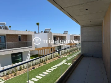 Moradia T4 para Venda em Ferreiras