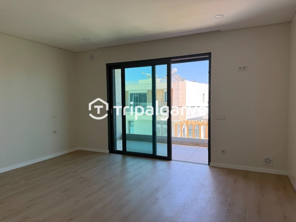 Moradia T4 para Venda em Ferreiras Foto 9