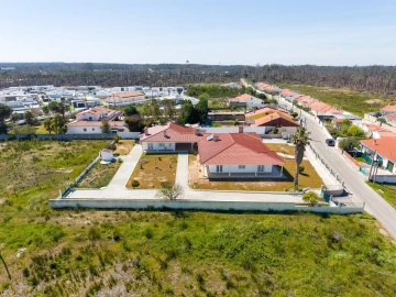 Moradia T5 para Venda em Pataias e Martingança