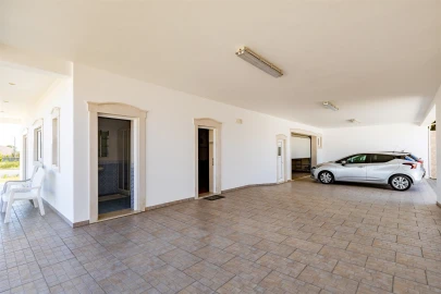 Moradia T5 para Venda em Pataias e Martingança