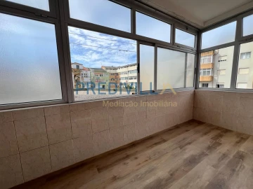 Apartamento T4 para Venda em Póvoa de Varzim, Beiriz e Argivai