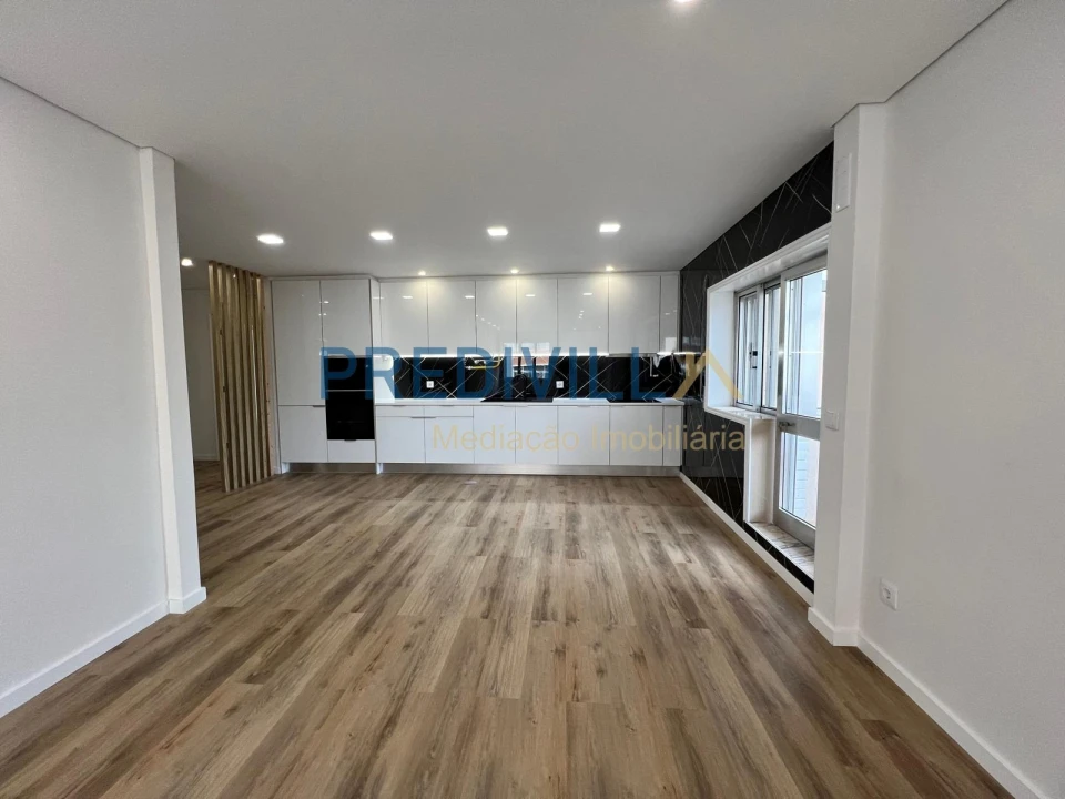 Apartamento T4 para Venda em Póvoa de Varzim, Beiriz e Argivai Foto 5