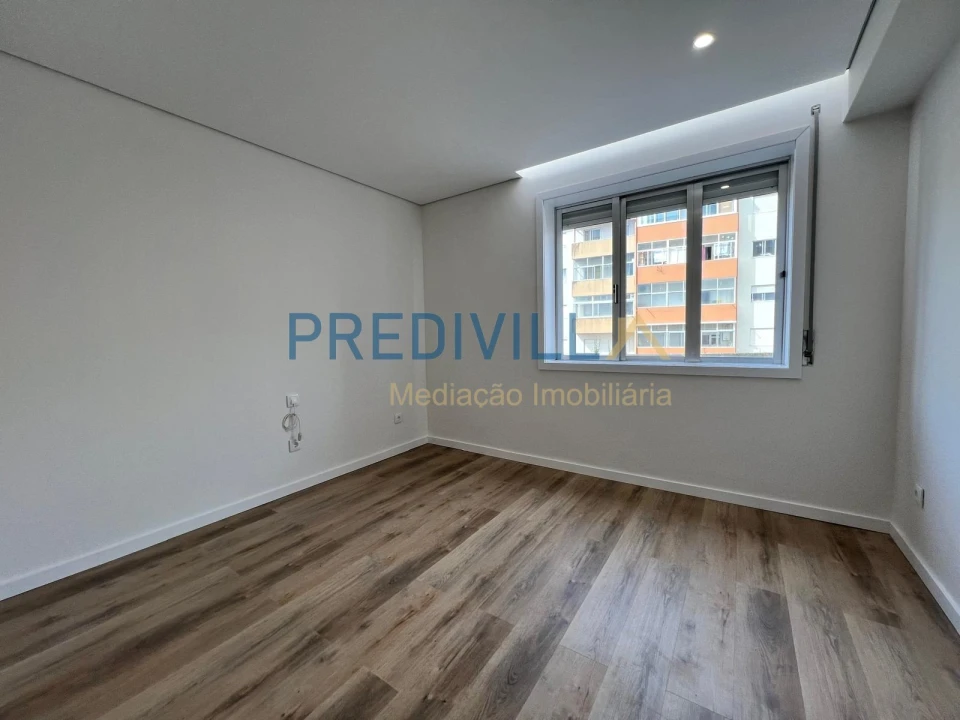 Apartamento T4 para Venda em Póvoa de Varzim, Beiriz e Argivai Foto 11
