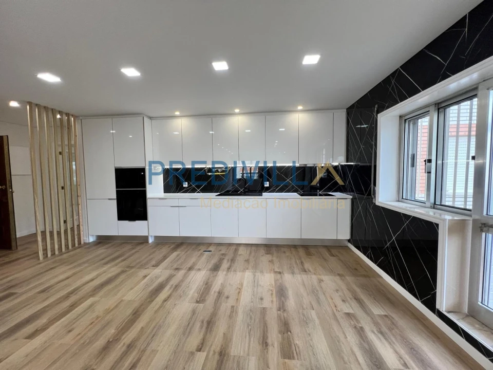 Apartamento T4 para Venda em Póvoa de Varzim, Beiriz e Argivai Foto 4