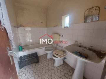 Moradia T2 para Venda em Nossa Senhora da Graça de Povoa e Meadas