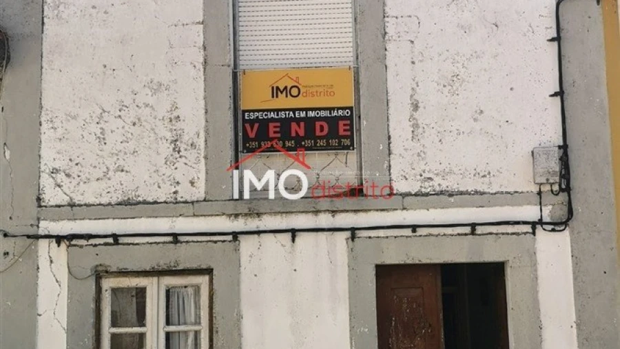 Moradia T2 para Venda em Nossa Senhora da Graça de Povoa e Meadas