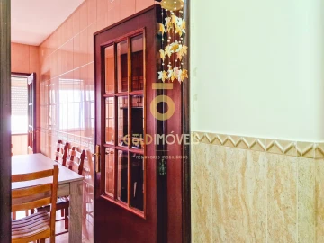 Apartamento T3 para Venda em O. Azeméis, Riba-Ul, Ul, Macinhata Seixa, Madail