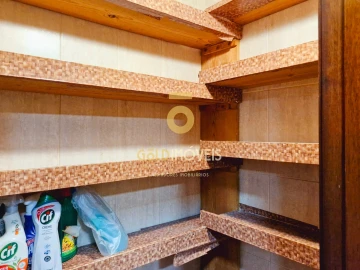Apartamento T3 para Venda em O. Azeméis, Riba-Ul, Ul, Macinhata Seixa, Madail
