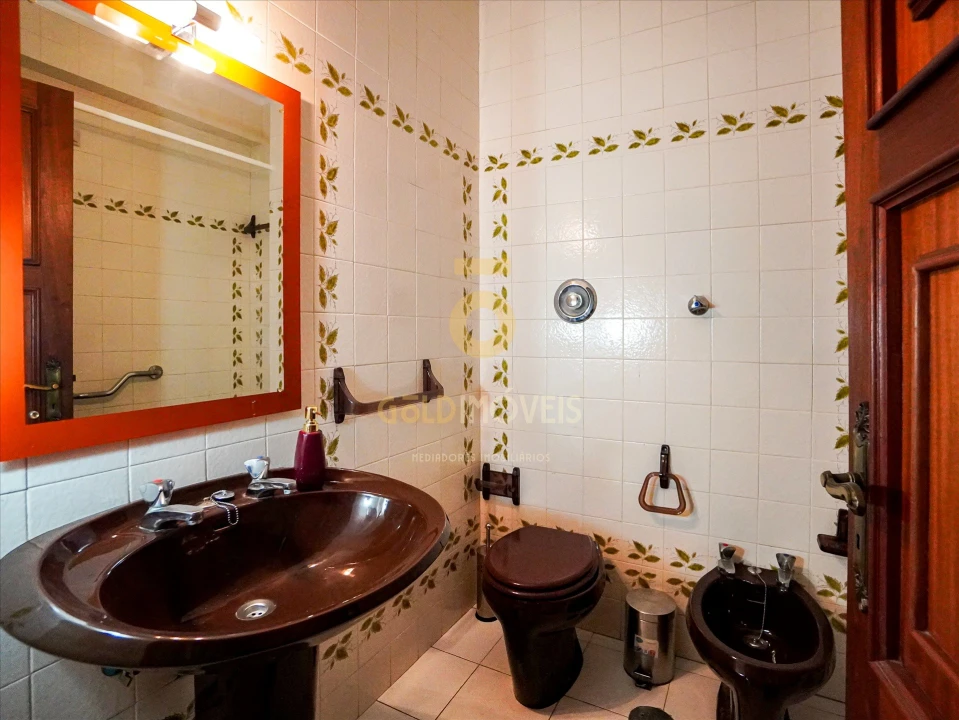 Apartamento T0 para Venda em Espinho Foto 8