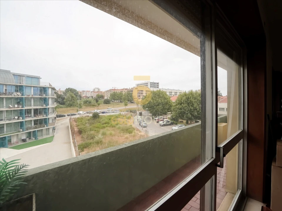 Apartamento T0 para Venda em Espinho Foto 6