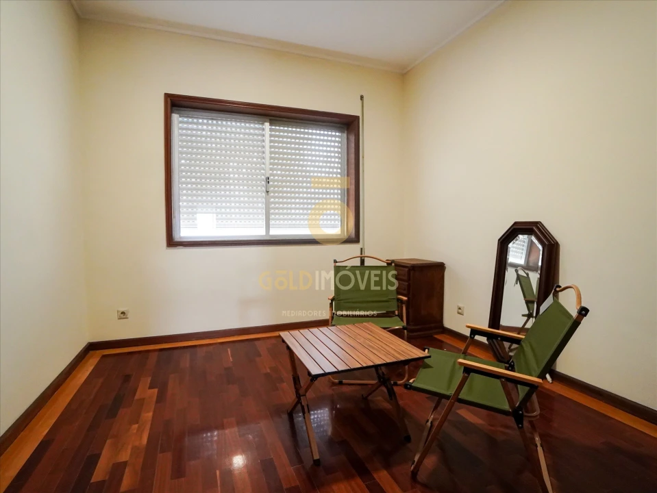 Apartamento T0 para Venda em Espinho Foto 3