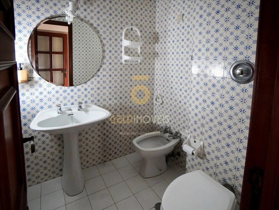 Apartamento T0 para Venda em Espinho Foto 7
