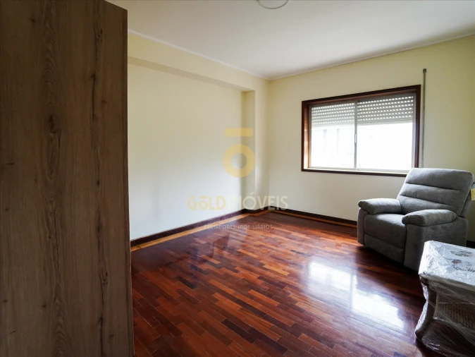 Apartamento T0 para Venda em Espinho Foto 9