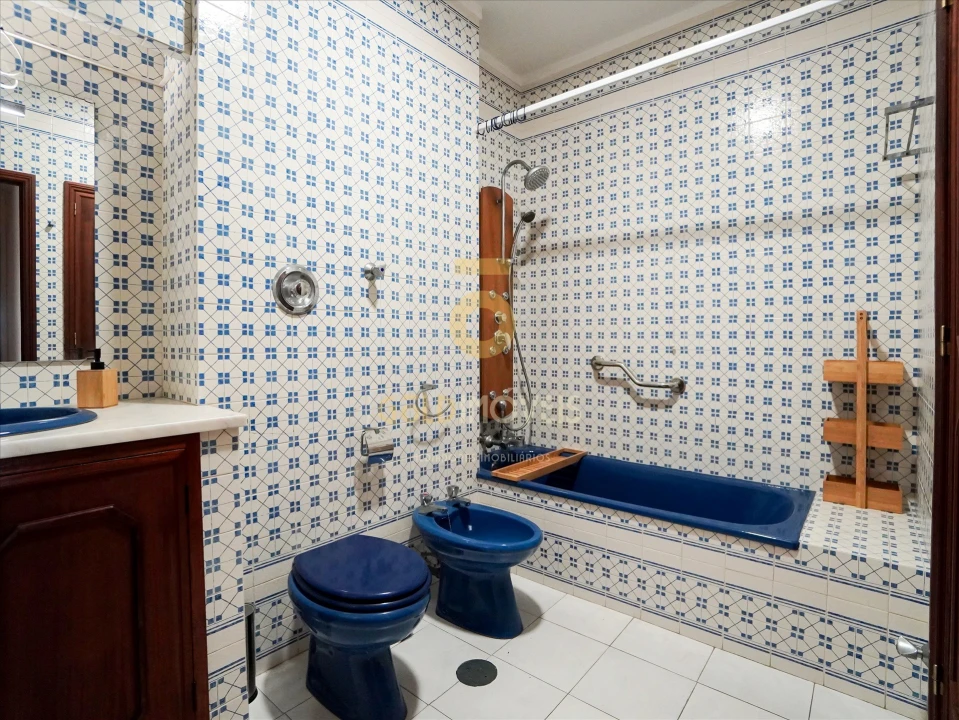 Apartamento T0 para Venda em Espinho Foto 12