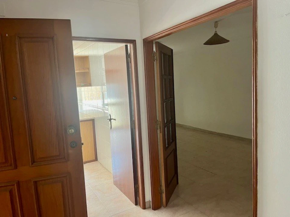 Apartamento T2 para Arrendamento em Marrazes e Barosa Foto 5