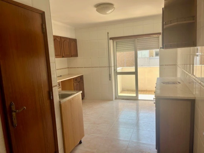Apartamento T2 para Arrendamento em Marrazes e Barosa Foto 2