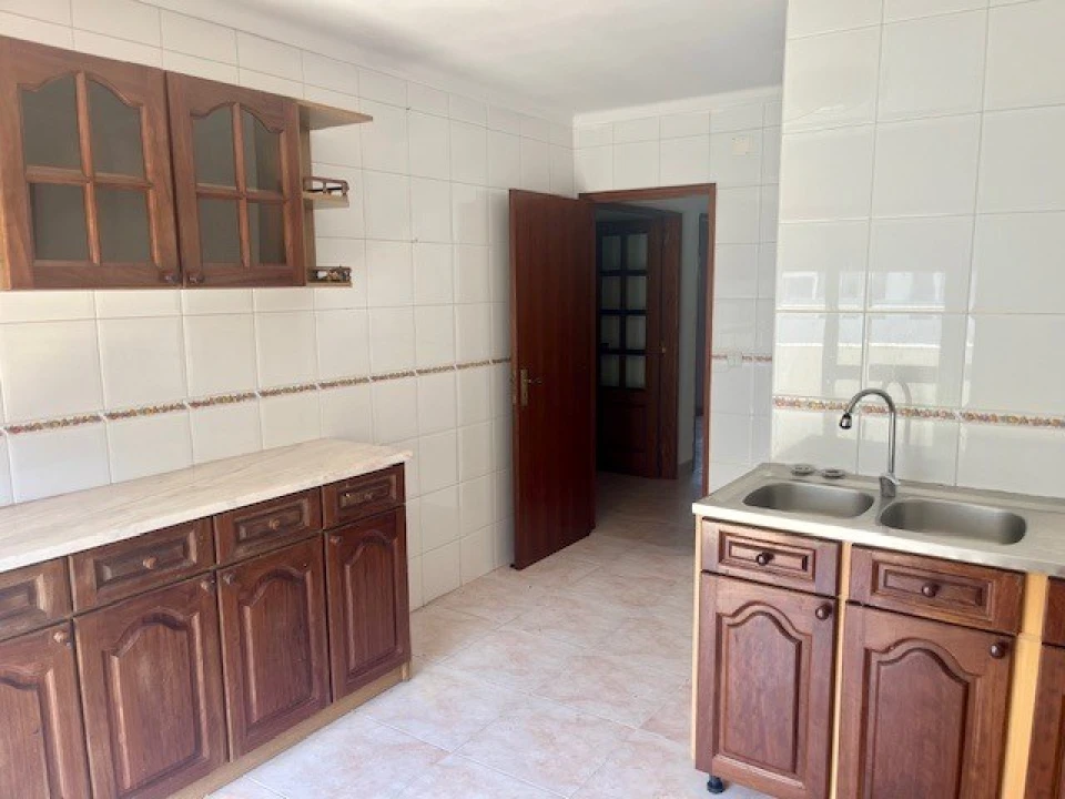 Apartamento T2 para Arrendamento em Marrazes e Barosa Foto 1