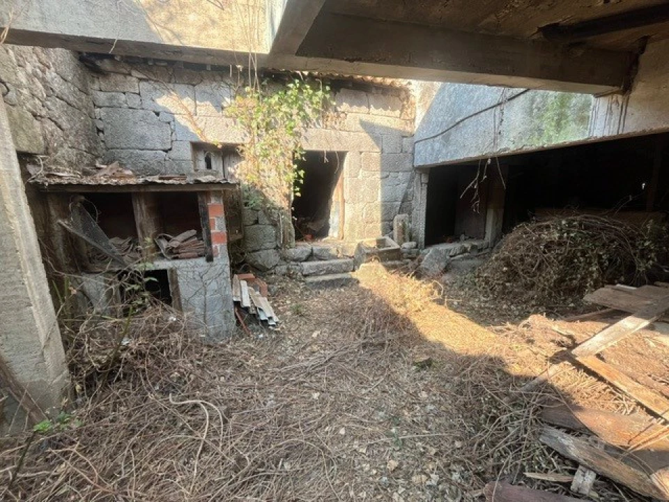 Moradia T0 para Venda em Bodiosa Foto 5