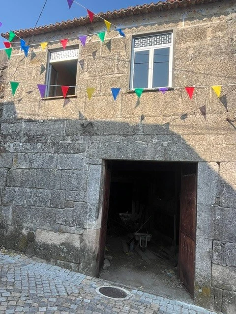 Moradia T0 para Venda em Bodiosa