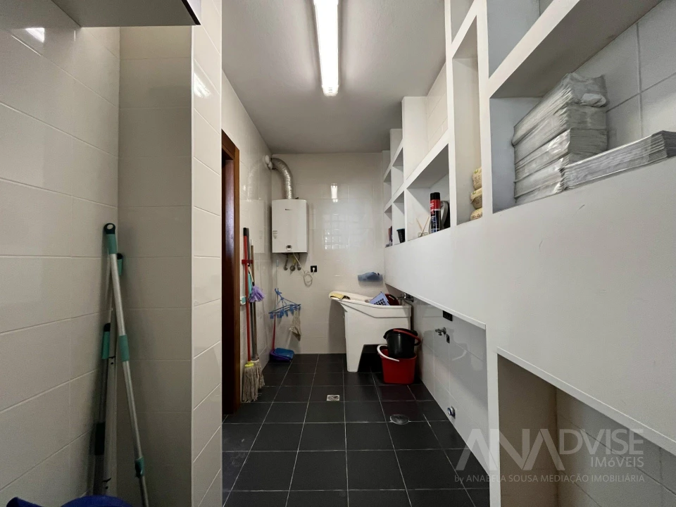Moradia T4 para Arrendamento em Repeses e São Salvador Foto 51