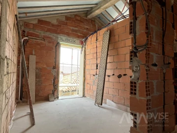 Apartamento T3 para Venda em Abraveses