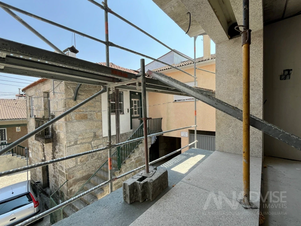Apartamento T3 para Venda em Abraveses Foto 4