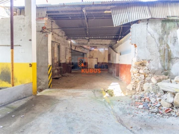 Armazém para Venda em Alcanena e Vila Moreira