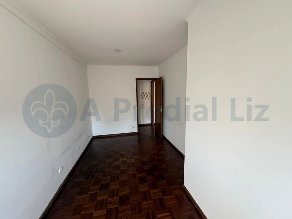 Apartamento T1 para Venda em Bonfim Foto 9