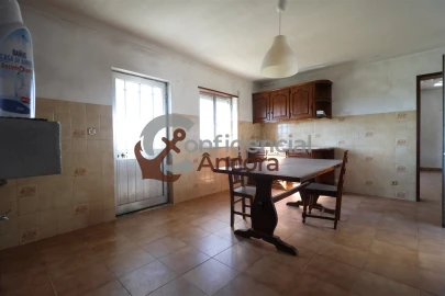 Quinta T3 para Venda em Melo e Nabais