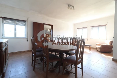Quinta T3 para Venda em Melo e Nabais