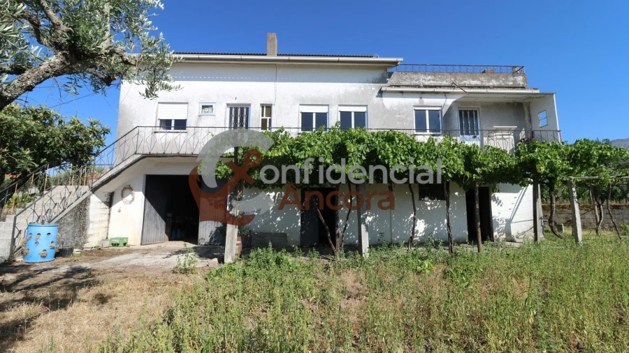 Quinta T3 para Venda em Melo e Nabais