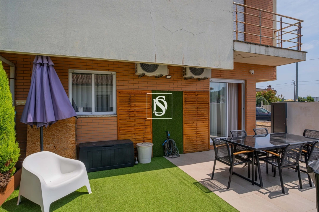 Apartamento T2 para Venda em Varzea Foto 9