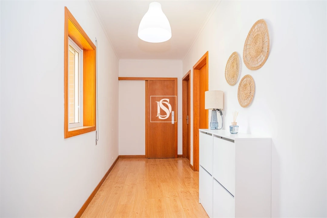 Apartamento T2 para Venda em Varzea Foto 18