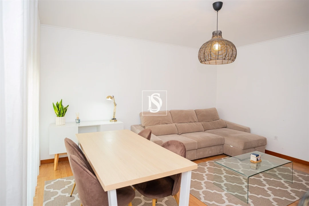 Apartamento T2 para Venda em Varzea Foto 6