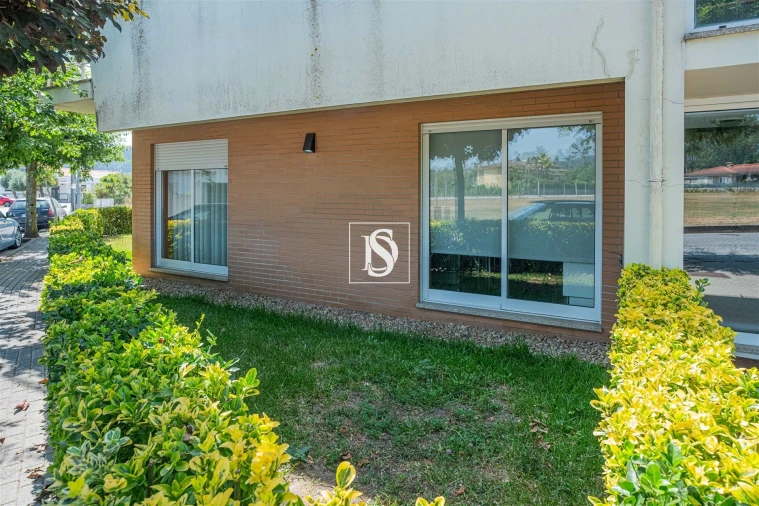 Apartamento T2 para Venda em Varzea Foto 28