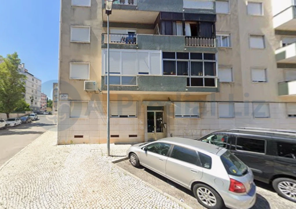 Apartamento T3 para Venda em Benfica Foto 1