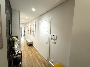 Apartamento T2 para Venda em Avintes