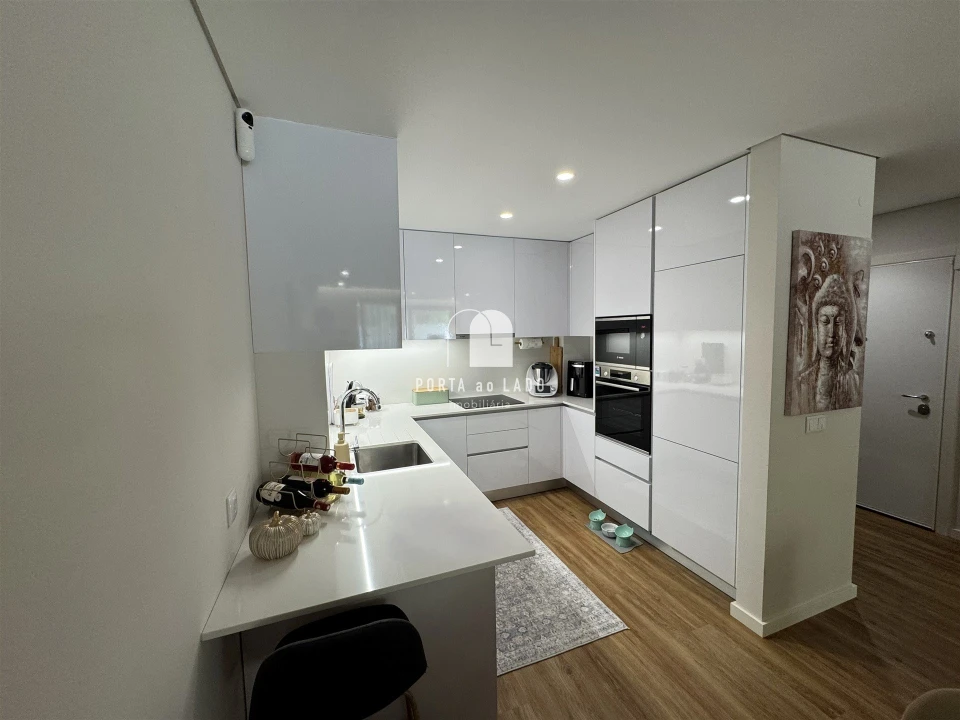 Apartamento T2 para Venda em Avintes Foto 4
