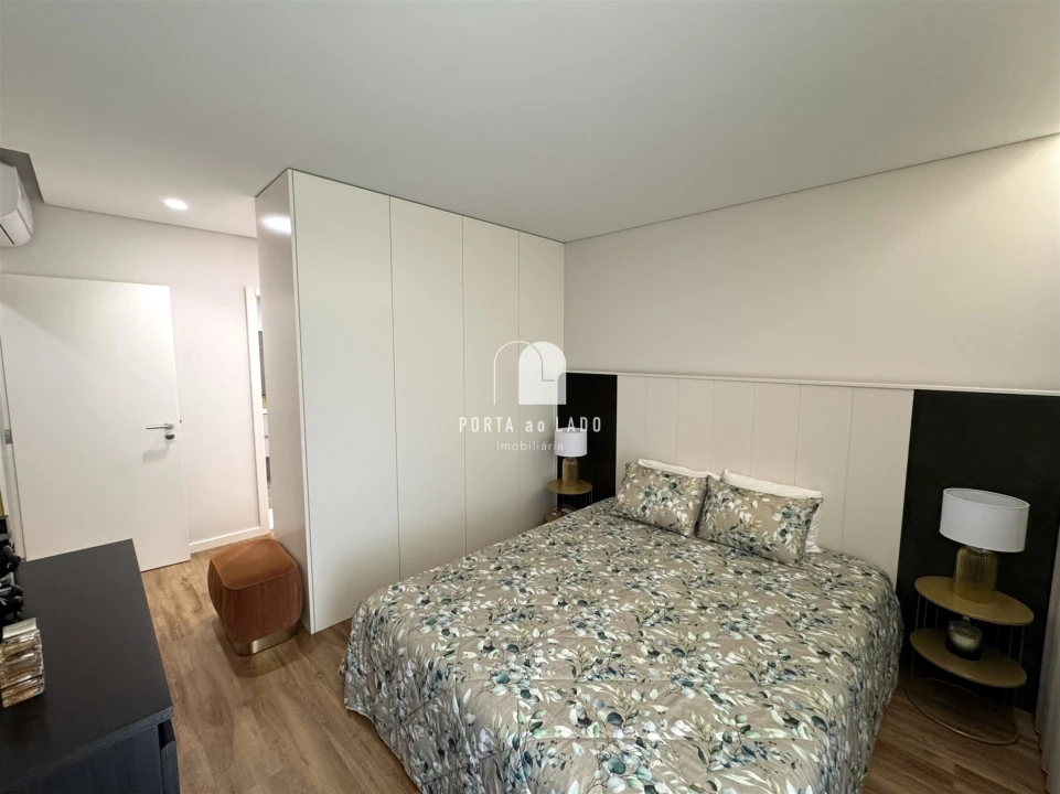Apartamento T2 para Venda em Avintes Foto 7